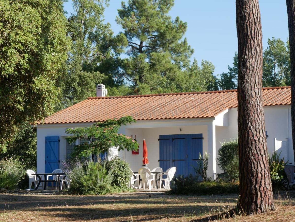 Ulvf Les Hibiscus Hotel Saint-Jean-de-Monts Exterior photo