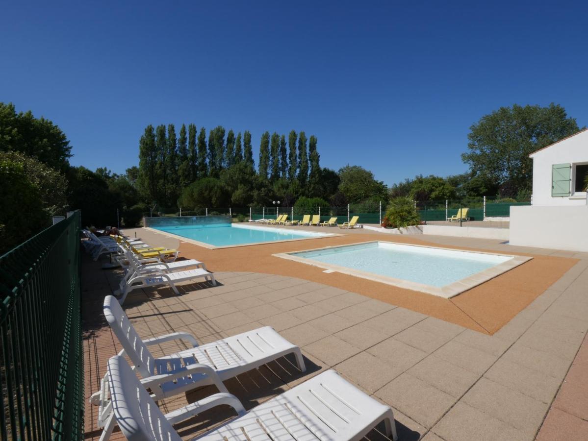 Ulvf Les Hibiscus Hotel Saint-Jean-de-Monts Exterior photo